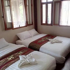 sokmisay2-guesthouse.hotelsluangprabang.com/